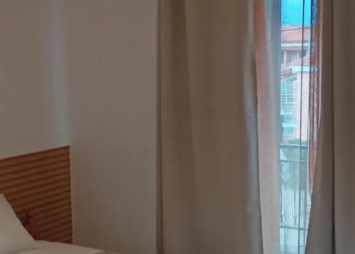 Elena 1