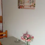 Elena 1 דירה *